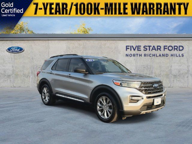 Used 2023 Ford Explorer XLT w/ Equipment Group 202A RWD image 2