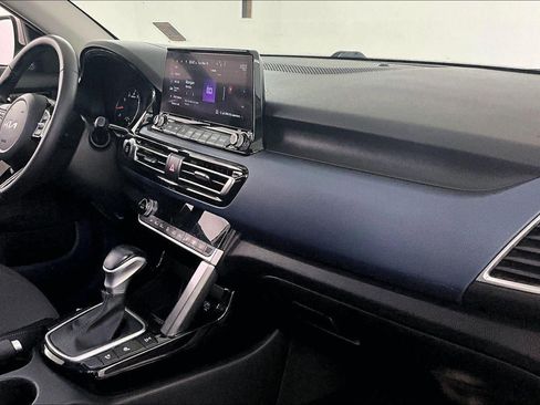 Used 2023 Kia Seltos S w/ Navigation Package AWD/4WD image 26