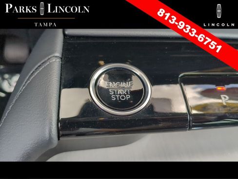 Certified 2025 Lincoln Navigator Reserve AWD/4WD image 30