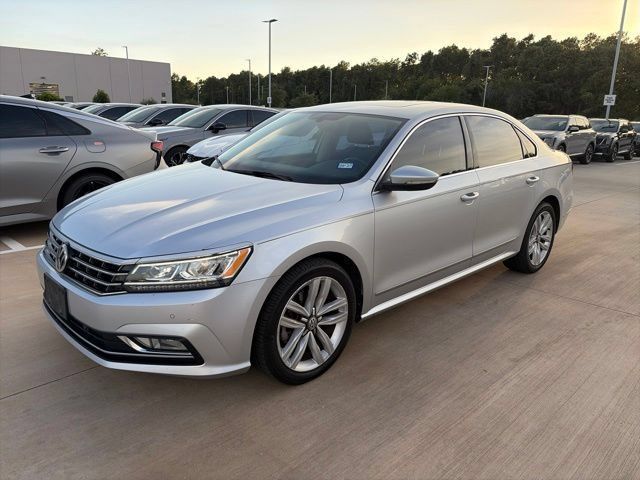 Used 2017 Volkswagen Passat 1.8T SE FWD image 1