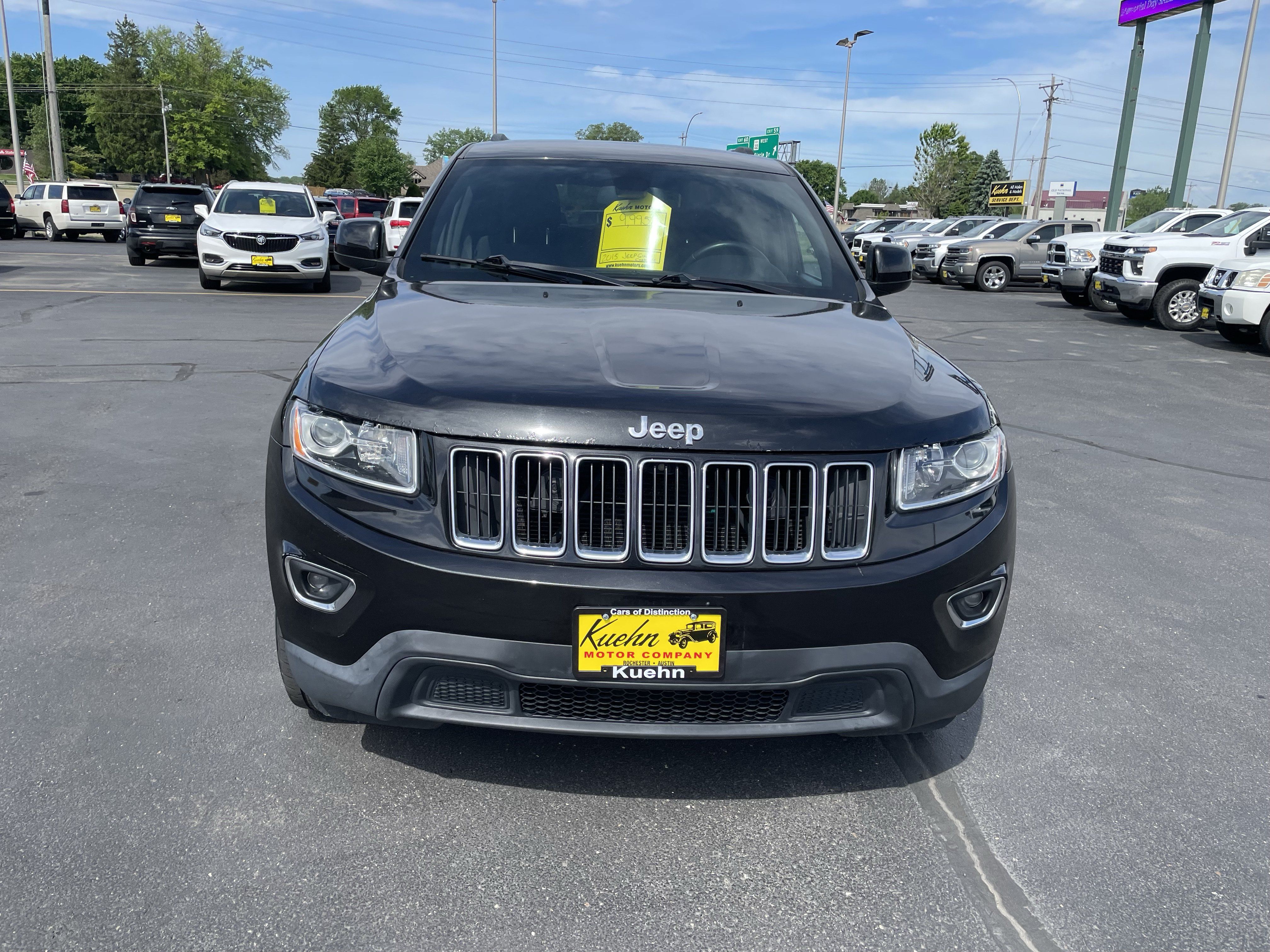 Used 2015 Jeep Grand Cherokee Laredo w/ Quick Order Package 23E AWD/4WD image 3