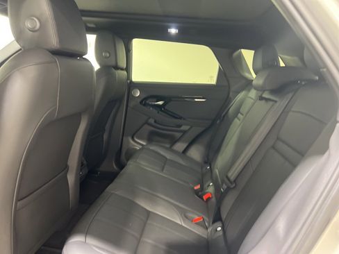 Used 2025 Land Rover Range Rover Evoque Dynamic SE image 22
