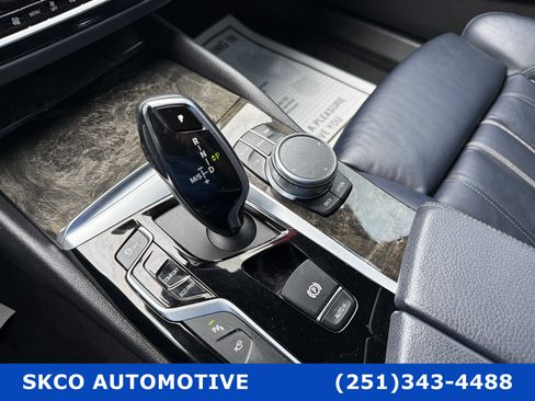 Used 2020 BMW 530i w/ Premium Package RWD image 23