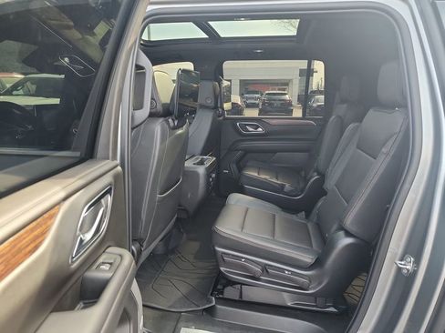 Certified 2023 Chevrolet Suburban High Country AWD/4WD image 25