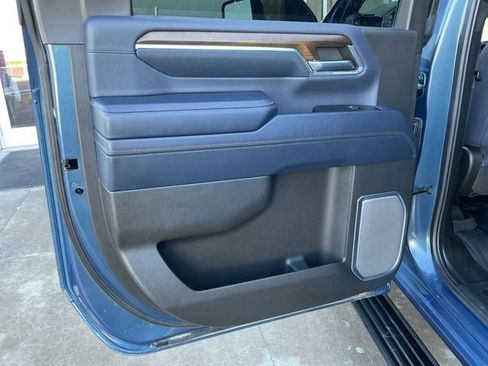 Used 2024 Chevrolet Silverado 3500 High Country w/ Technology Package image 23