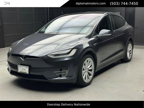 Used 2016 Tesla Model X Performance image 1