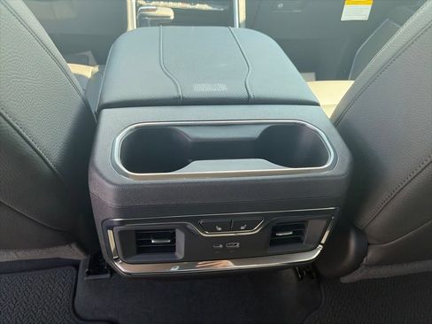New 2026 GMC Sierra 1500 Denali AWD/4WD image 13