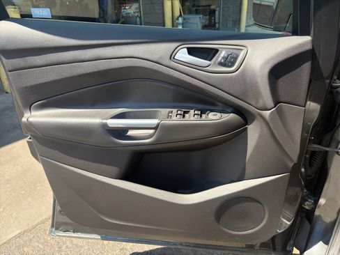 Used 2015 Ford Escape Titanium w/ Equipment Group 301A AWD/4WD image 20