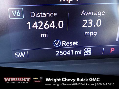 Used 2025 Cadillac XT6 Premium Luxury image 18