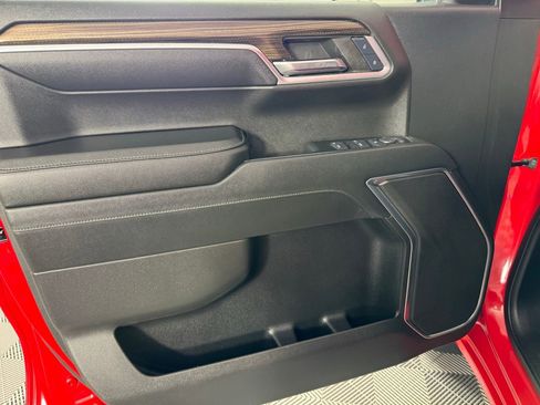 Used 2024 Chevrolet Silverado 1500 LT image 10