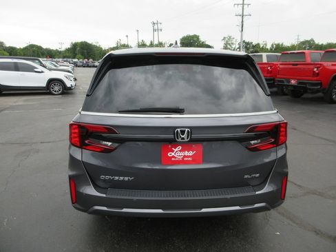 Used 2025 Honda Odyssey Elite image 7