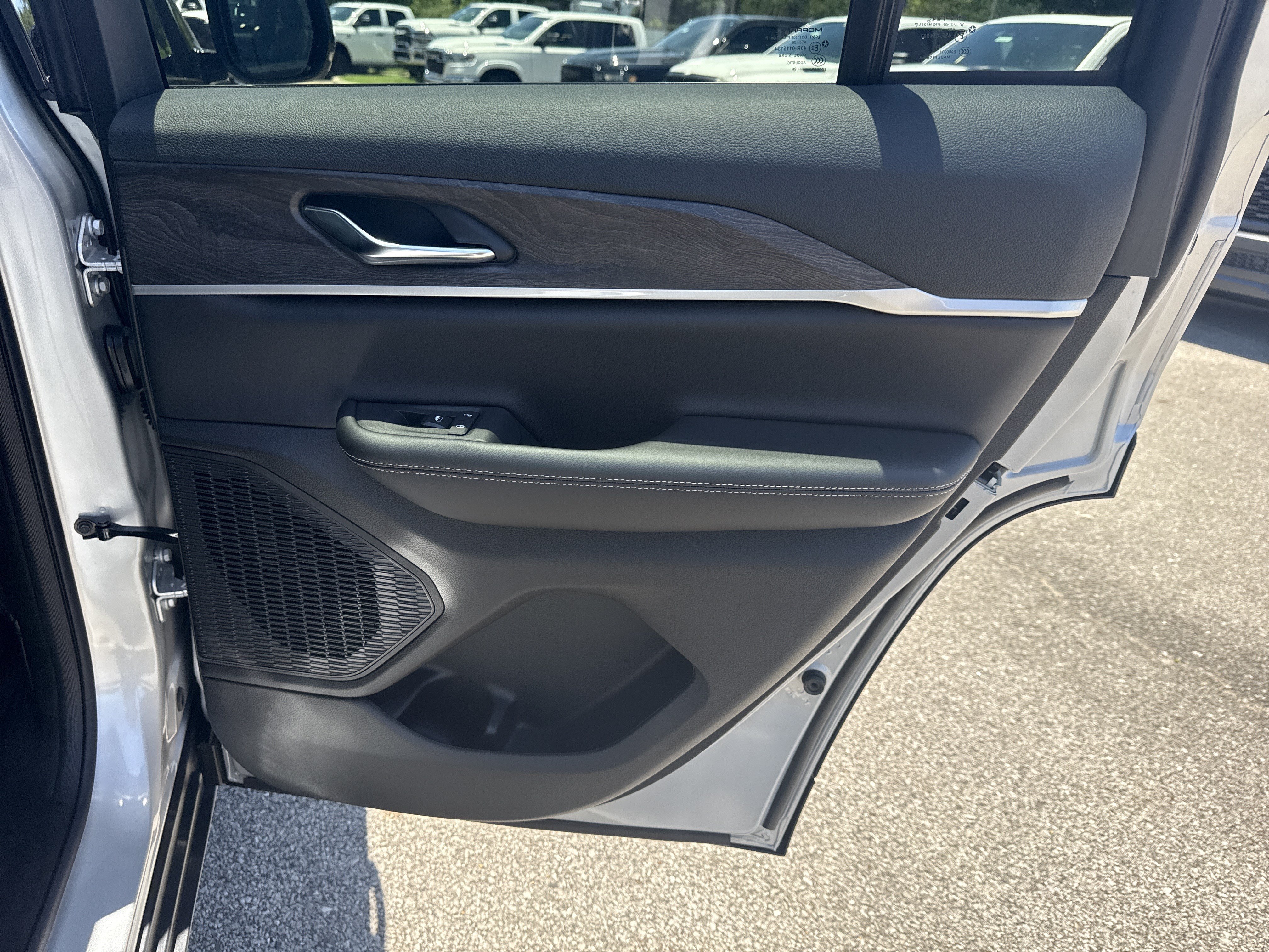 New 2026 Jeep Grand Cherokee Altitude RWD image 17