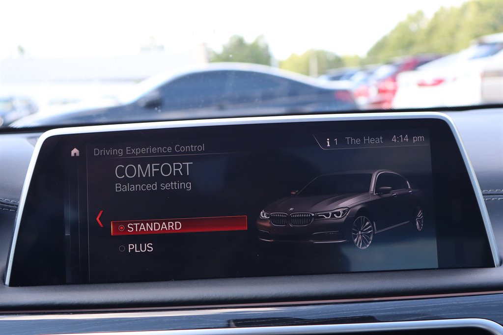 Used 2019 BMW 740i w/ Executive Package RWD image 29