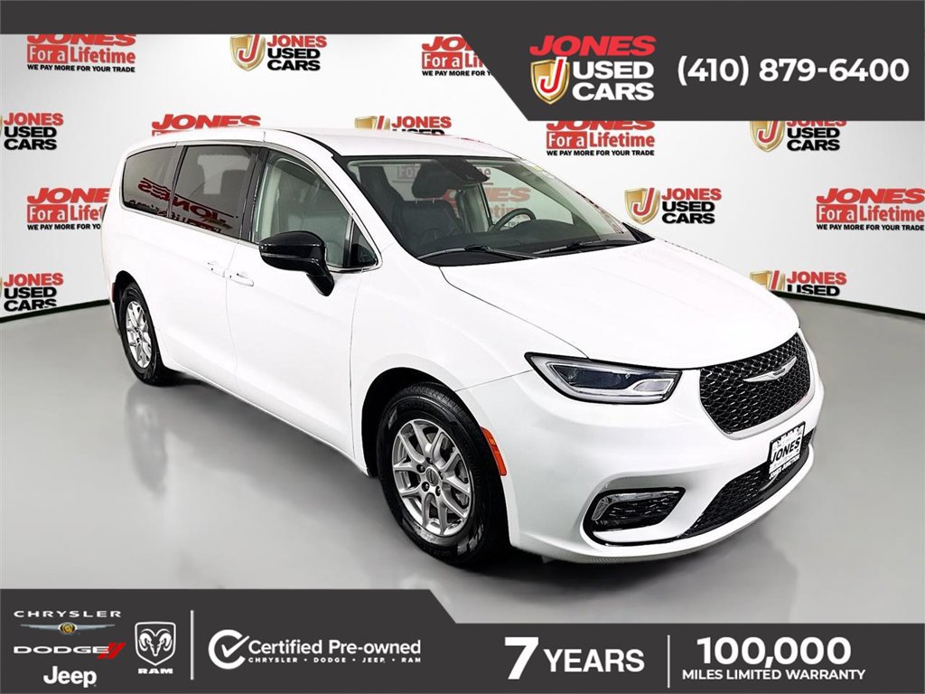 Used 2024 Chrysler Pacifica Touring-L FWD image 1