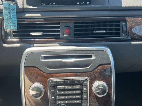 Used 2015 Volvo XC70 T5 Premier FWD image 13