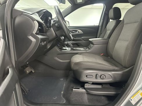 Used 2023 Chevrolet Traverse LT AWD/4WD image 10