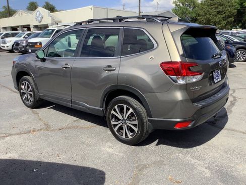 Used 2020 Subaru Forester Limited AWD/4WD image 13