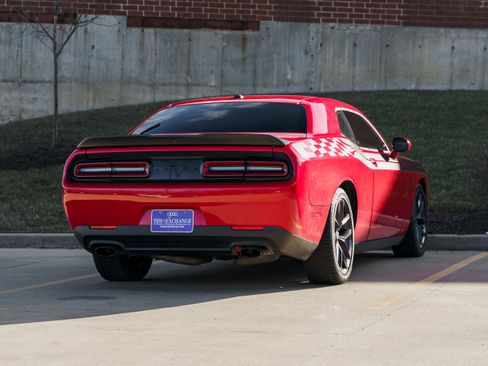 Used 2022 Dodge Challenger R/T w/ Blacktop Package image 4