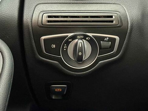 Certified 2021 Mercedes-Benz GLC 300 4MATIC image 31