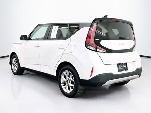 Used 2025 Kia Soul LX w/ LX Technology Package FWD image 5