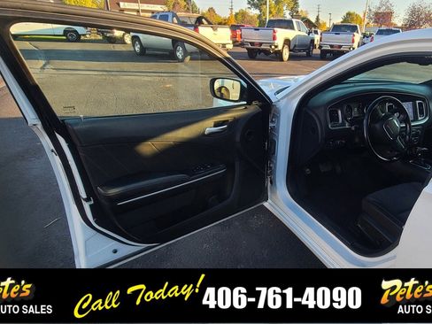 Used 2021 Dodge Charger SXT image 16
