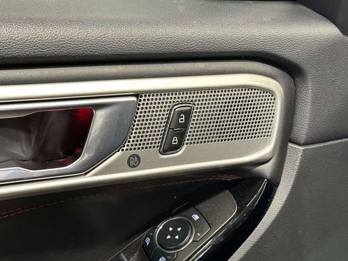 Used 2023 Ford Explorer ST-Line w/ Class IV Trailer Tow Package image 17