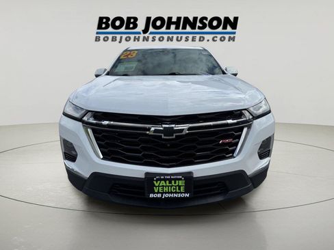 Used 2023 Chevrolet Traverse RS AWD/4WD image 8