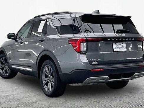 Certified 2025 Ford Explorer Active w/ Active Comfort Package AWD/4WD image 13