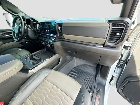 Used 2025 Chevrolet Silverado 2500 ZR2 w/ ZR2 Bison Edition image 27