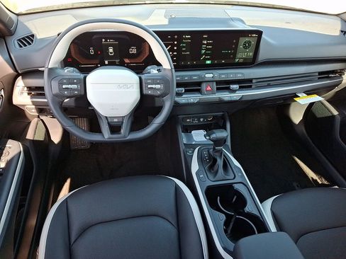 New 2026 Kia K4 GT-Line image 6