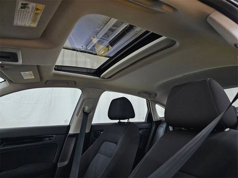 Used 2022 Honda Civic EX image 23