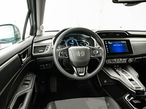 Used 2019 Honda Clarity Plug-In Hybrid image 32