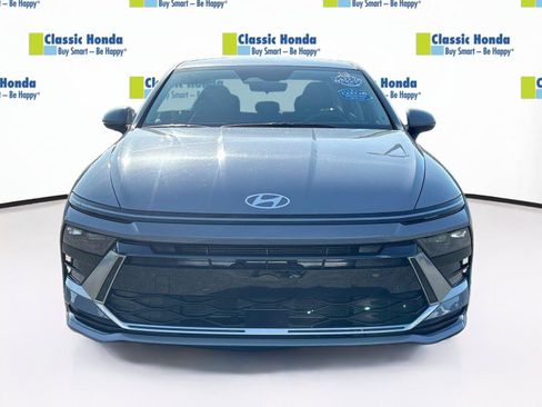 Used 2025 Hyundai Sonata SEL FWD image 2