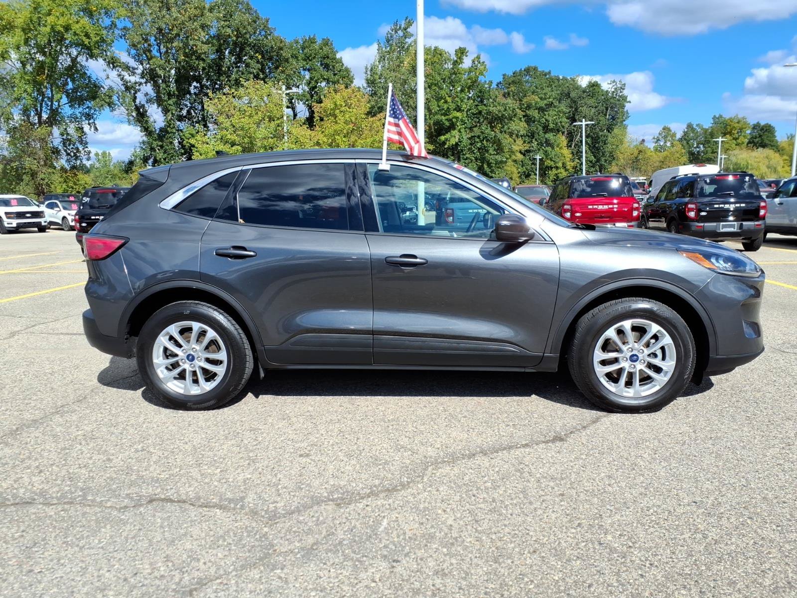 Used 2020 Ford Escape SE AWD/4WD image 9