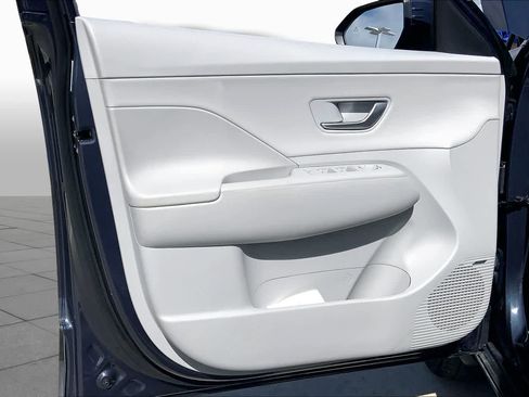 Used 2024 Hyundai Kona Limited FWD image 25