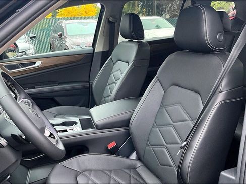 New 2026 Volkswagen Atlas SE image 18