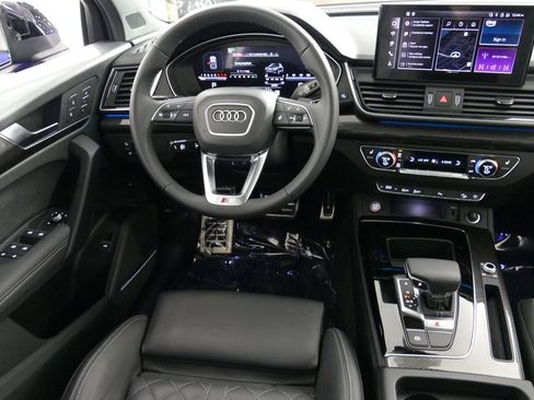 Used 2025 Audi SQ5 Premium Plus AWD/4WD image 14