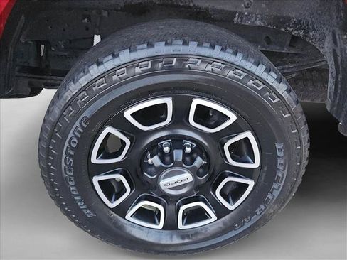 Used 2024 Ford F250 Platinum w/ FX4 Off-Road Package AWD/4WD image 24