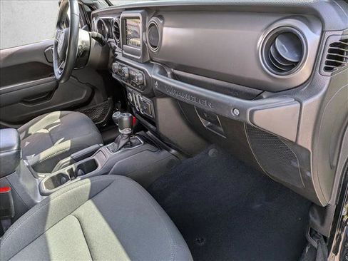 Used 2022 Jeep Wrangler Sport AWD/4WD image 18