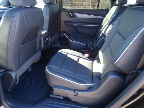 New 2025 Buick Enclave Sport Touring w/ Power Package FWD image 23