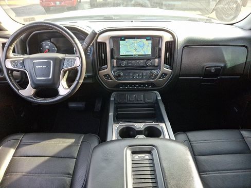 Used 2018 GMC Sierra 2500 Denali w/ Duramax Plus Package image 15