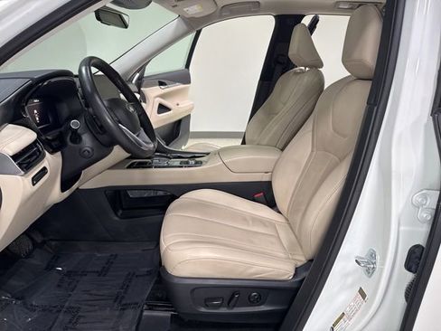 Used 2023 INFINITI QX60 Luxe w/ Cargo Package AWD/4WD image 16