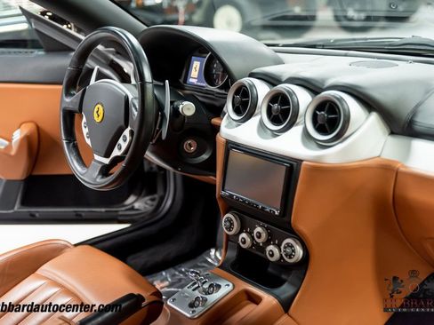 Used 2005 Ferrari 612 Scaglietti image 16