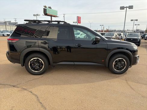 Certified 2025 Nissan Pathfinder Rock Creek image 5