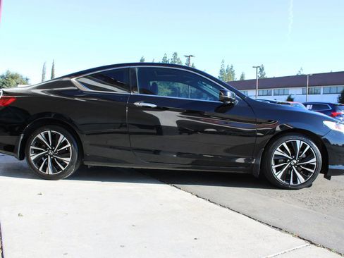 Used 2017 Honda Accord EX-L image 8