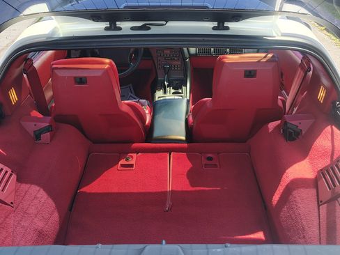 Used 1990 Chevrolet Corvette Coupe RWD image 15