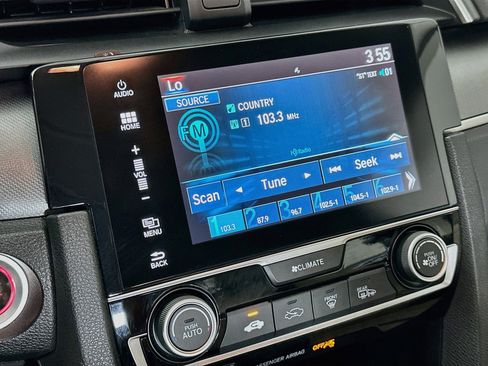Used 2018 Honda Civic EX image 19