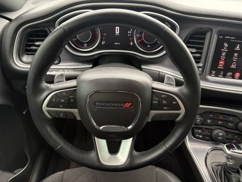 Used 2016 Dodge Challenger R/T Scat Pack w/ Leather Interior Group RWD image 24