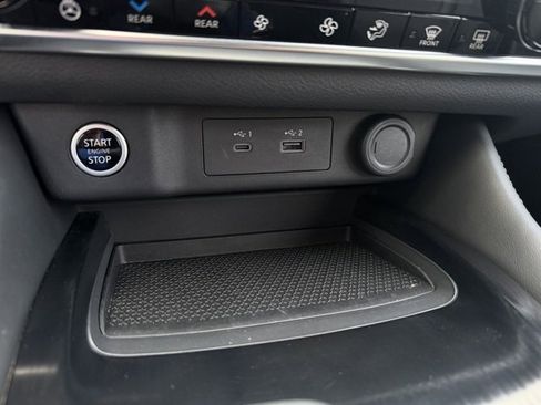 Certified 2023 Nissan Rogue SL w/ SL Premium Package image 18