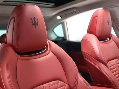 Used 2023 Maserati Levante Modena S image 96